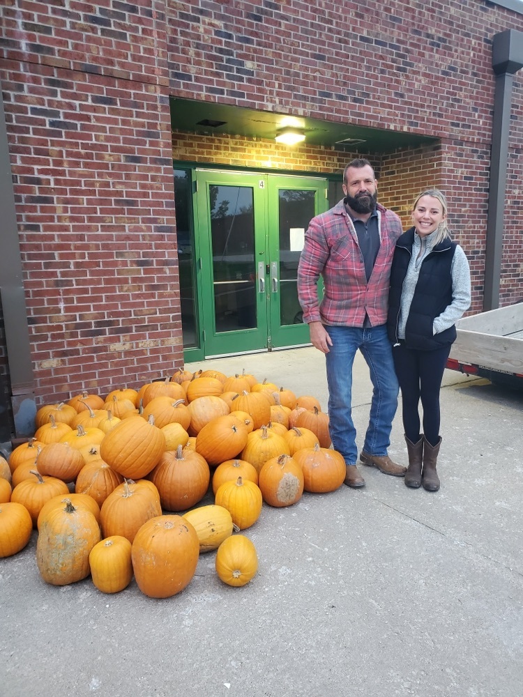 Thank you to Dave & Lauren Peavler for donating pumpkins to Westran Middle School for Haunted Hallways. 🎃